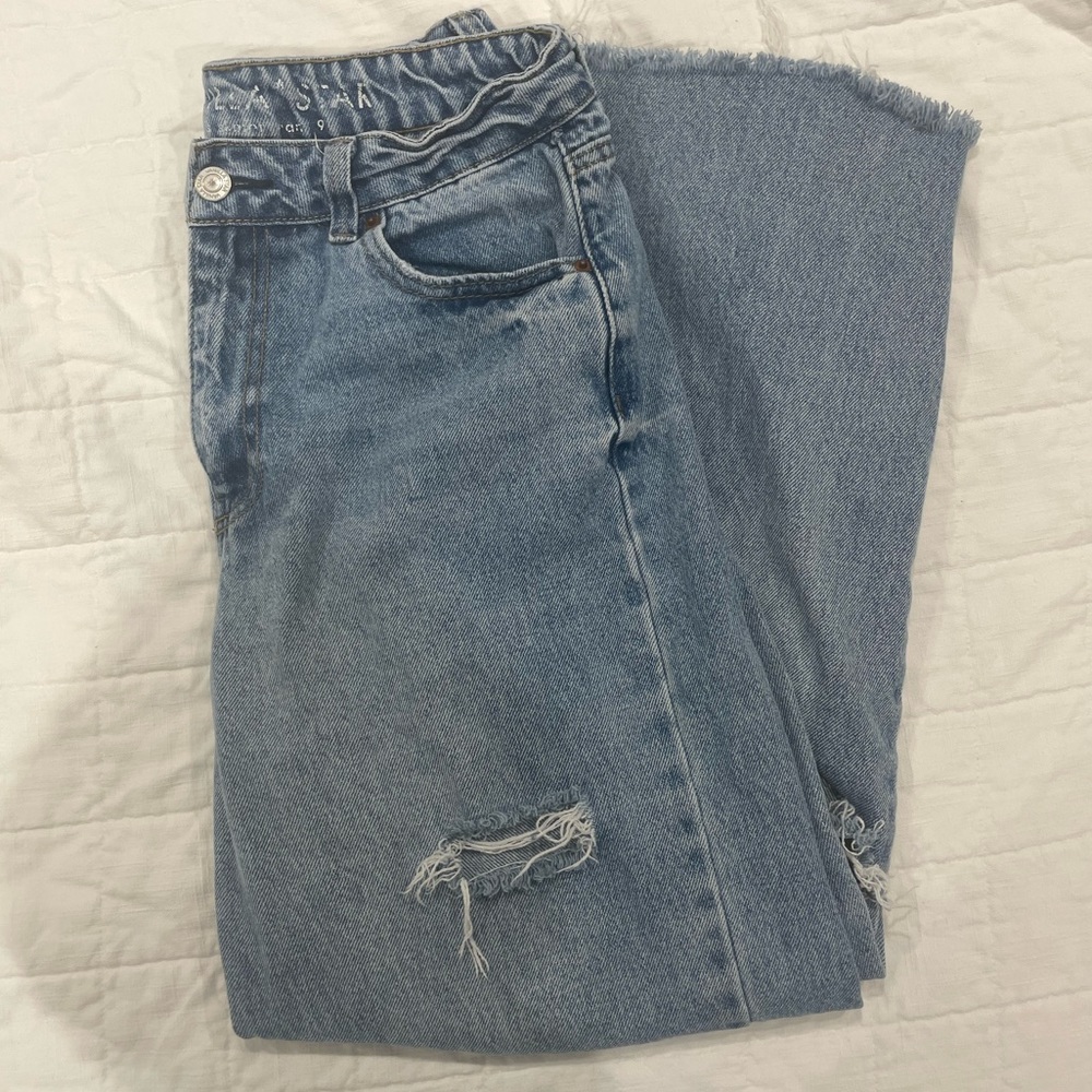 Ripped Jeans High Rise Loose fit (skater style) - Light Wash - Size 9/6